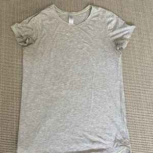Girl’s size 14 Ivivva grey short sleeve